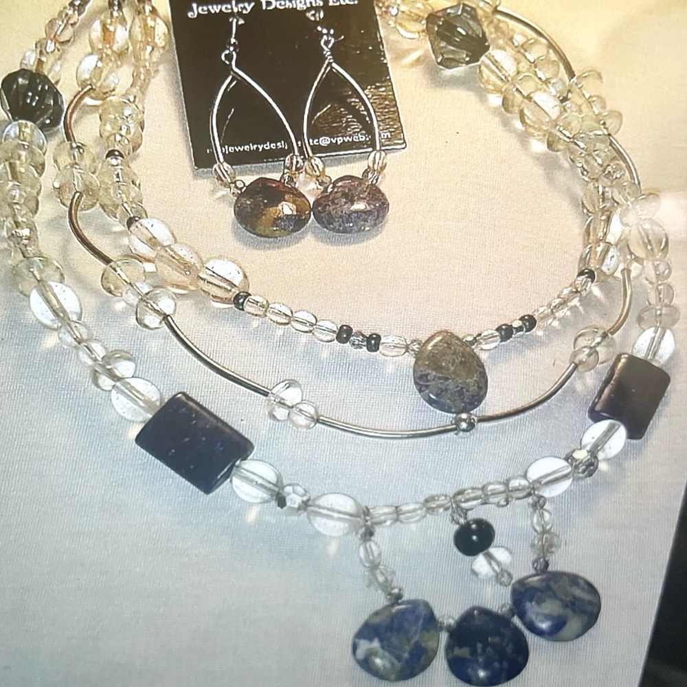 Elegant Blue and Silver Necklace Set